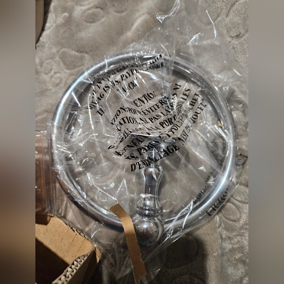 Sussex Towel Ring - Picture 3 of 4